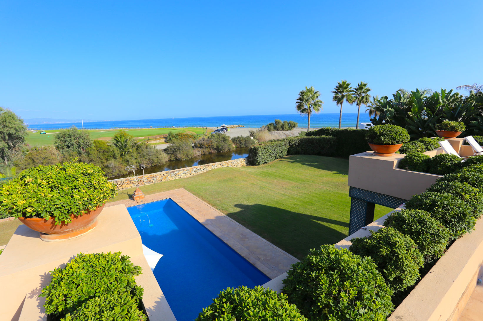 Villa for rent in Estepona